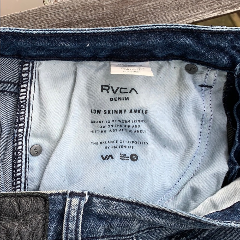 RVCA Women’s Low Skinny Jeans - Picture 4 of 5